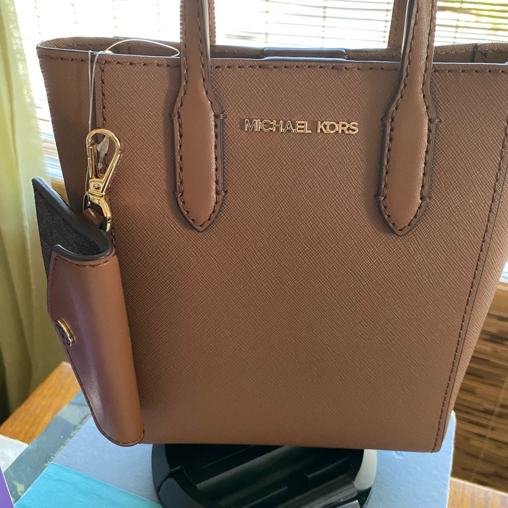MICHAEL KORS Vincent Ex-Small Saffiano Leather Crossbody Bag with Card Case NWT!